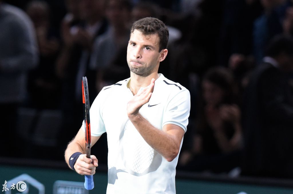 她很可能在 她很可能在