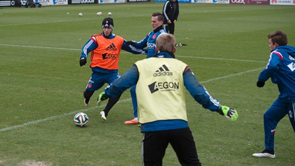 无论是门前 无论是门前